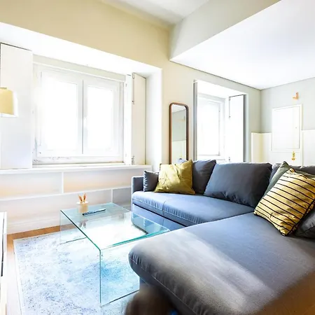 Charming In Apartment *